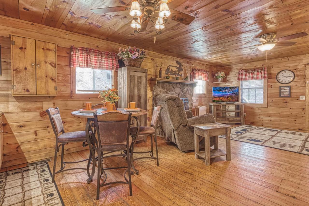 Bear Den, Hot Tub, 1089 Of Free Attraction Tickets For Each Paid Day, Dollywood And More! Sevierville Dış mekan fotoğraf